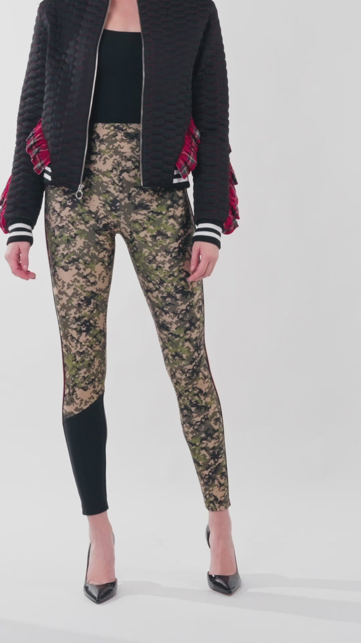 Leggings in Digi Camo Print