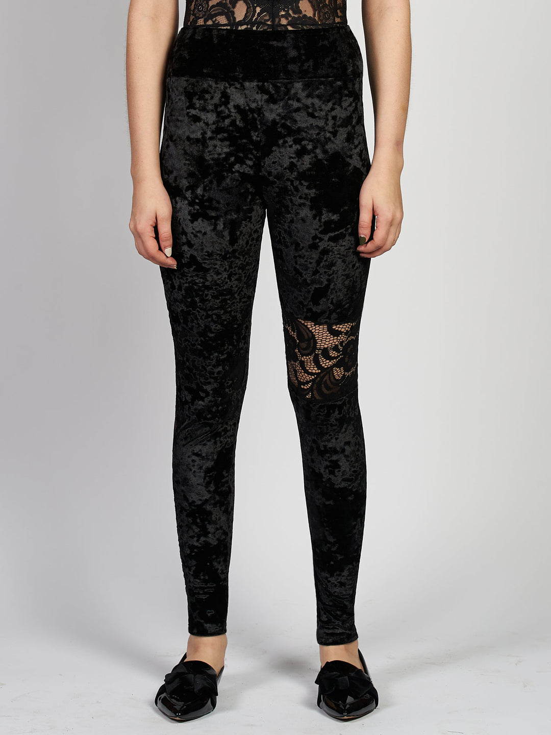 Black velvet leggings with lace 