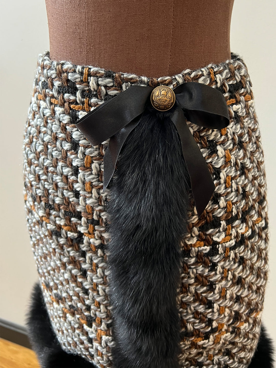 Pencil Skirt in Tweed and Fur Trim
