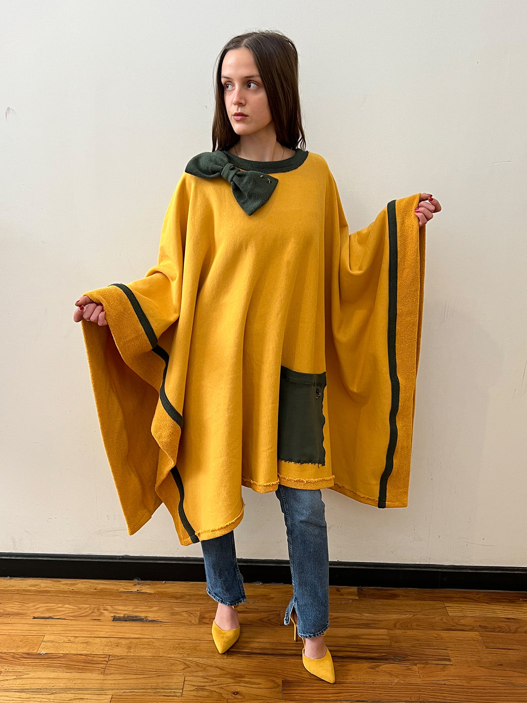 Vintage Terry Bow Poncho (30% OFF)